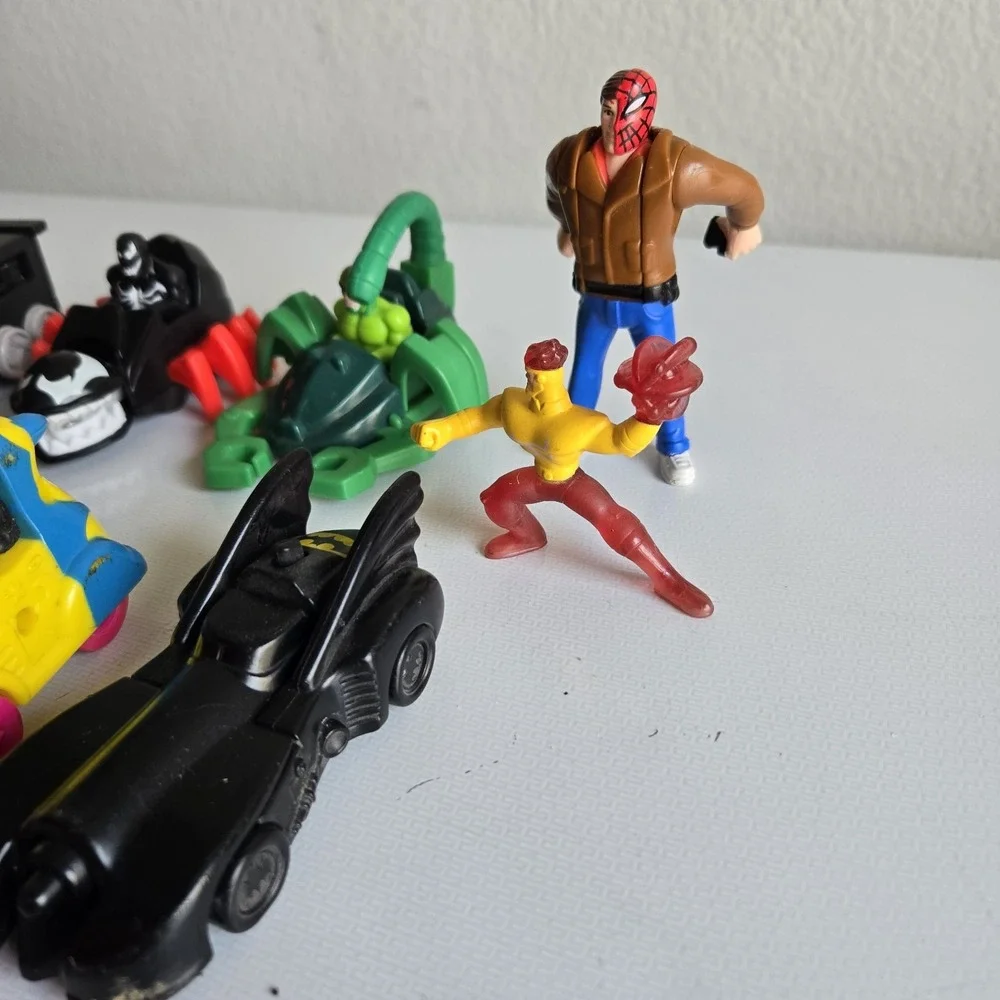 90s McDonalds Happy Meal Batman Marvel Spider-Man Hot Wheels Toys Lot of 10 Vtg‎